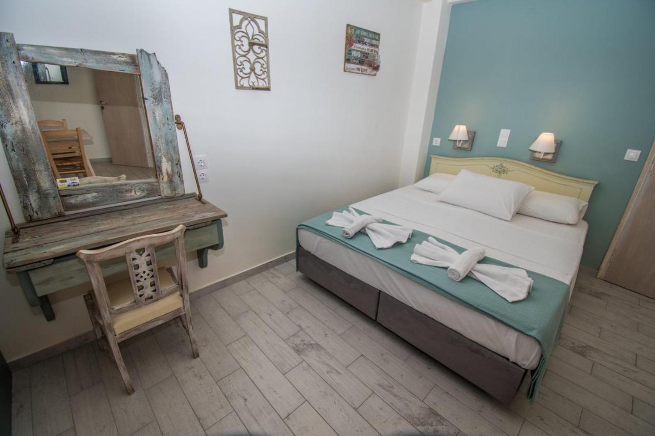Alexandros Aparthotel Poros Town Exterior photo